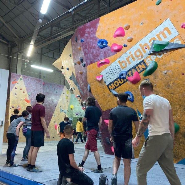 The Climbing Academy Kinning Park 1 tip