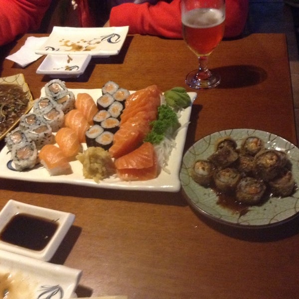 3/5/2014にRafael N.がH2O Sushi Barで撮った写真