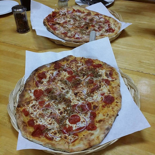 Emilio's Brick Oven Pizza 8 tips from 286 visitors