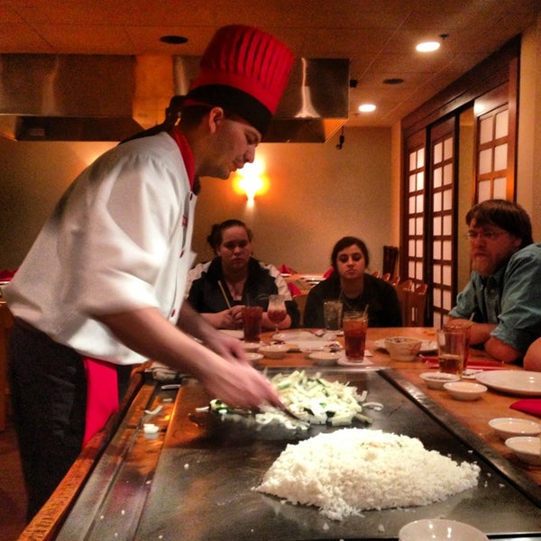 2/12/2013에 Jane S.님이 Kanki Japanese House of Steaks &amp; Sushi에서 찍은 사진