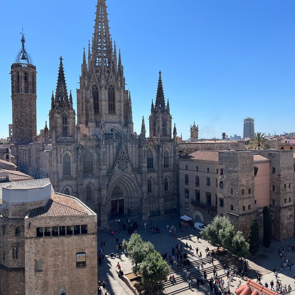 4/24/2024 tarihinde Waleedziyaretçi tarafından Catedral de la Santa Creu i Santa Eulàlia'de çekilen fotoğraf