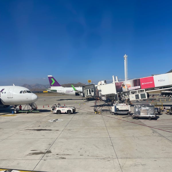 3/17/2024 tarihinde Alejandra E.ziyaretçi tarafından Aeropuerto Internacional Comodoro Arturo Merino Benítez (SCL)'de çekilen fotoğraf