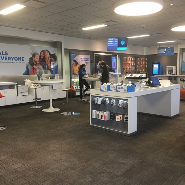 AT&T - Woodland Hills, CA