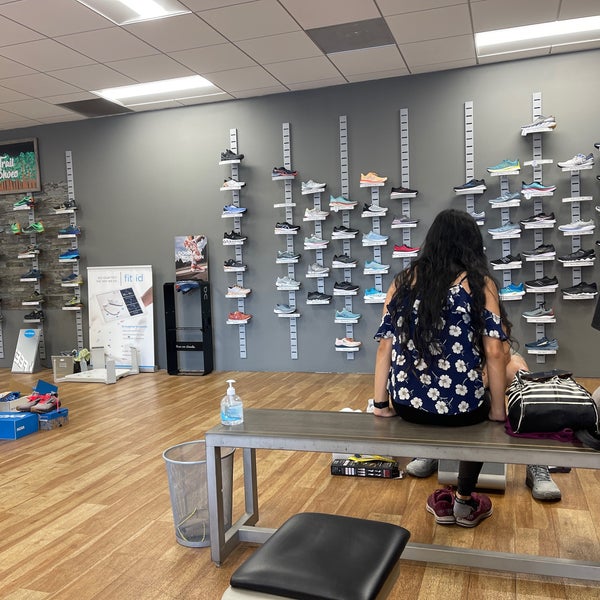 Fleet feet sales store near me