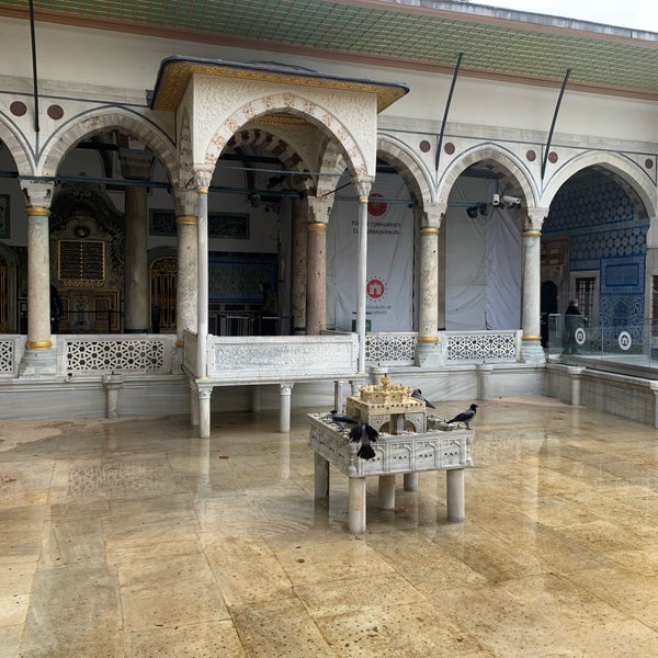 11/28/2022 tarihinde Elena Z.ziyaretçi tarafından Topkapı Sarayı Harem Dairesi'de çekilen fotoğraf