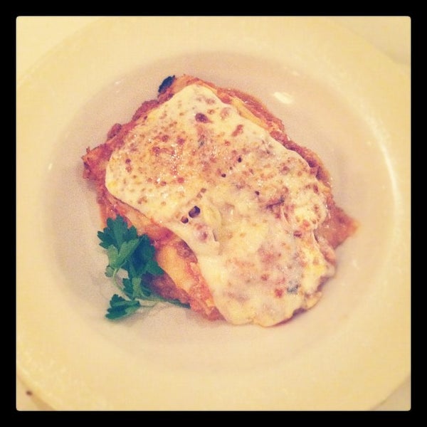 Photos at Il Vagabondo (Now Closed) Upper East Side 37 tips from