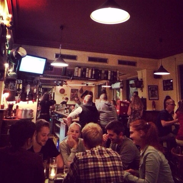 8/21/2014にOrest M.がO&#39;Kellys Irish Pubで撮った写真