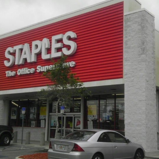 staples stationery shop