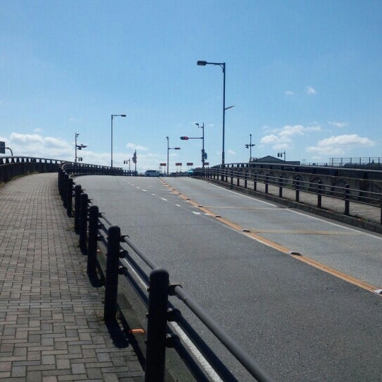 町道新田辺駅前線 田辺高架橋 35人の訪問者 町道新田辺駅前線 田辺高架橋 35人の訪問者