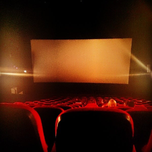 Ультра синема уфа зал 2. Лмз синема. Лмз синема. Кинотеатр лысьва. Лмз синема.