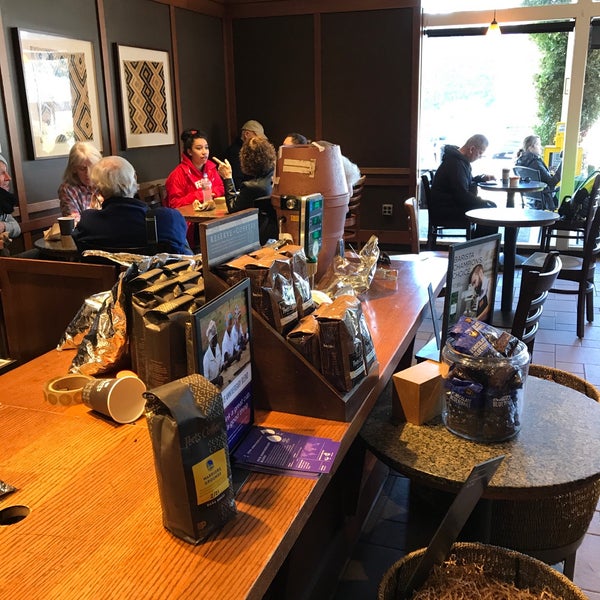 Photo taken at Peet&#39;s Coffee &amp; Tea by William W. on 3/11/2018