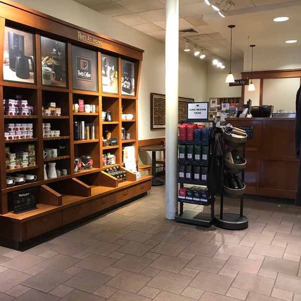 11/16/2018에 William W.님이 Peet&#39;s Coffee &amp; Tea에서 찍은 사진
