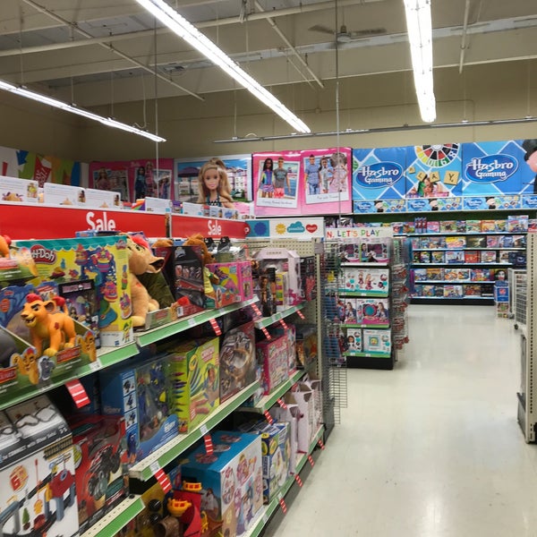 Toys"R"Us (Now Closed) Toy Store