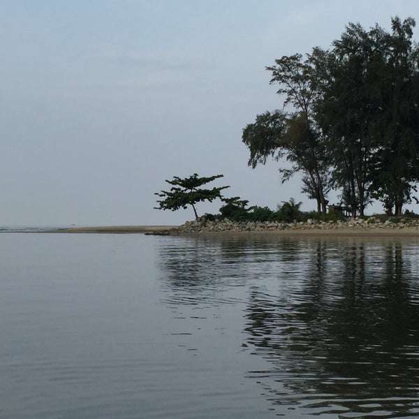 Photos At Muara Lagoon Kuala Ibai Beach In Kuala Terengganu
