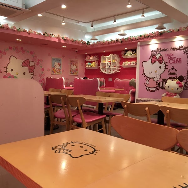Kitty cafe hunt. Hello kitty кафе москва. Кафе хелло китти ташкент. Кафе хелло китти. Hello kitty кафе рязань.