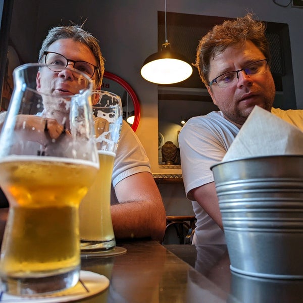 Photo prise au NUBEERBAR - craft beer &amp; burgers par Onko H. le7/21/2022