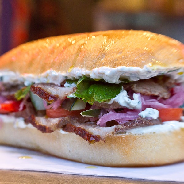 Foto scattata a The Sandwich Shop da The Sandwich Shop il 11/13/2014