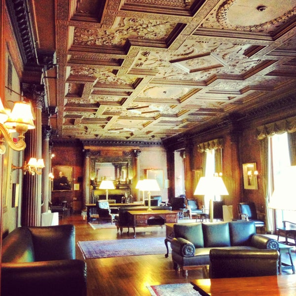 Algonquin Club of Boston Back Bay East 4 tips from 319 visitors