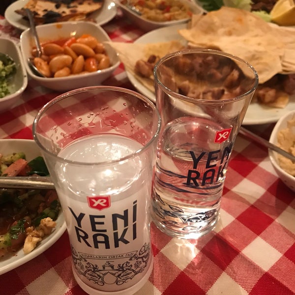 Photo taken at Eski Babel Ocakbaşı Restaurant by Emrah Ö. on 2/20/2019