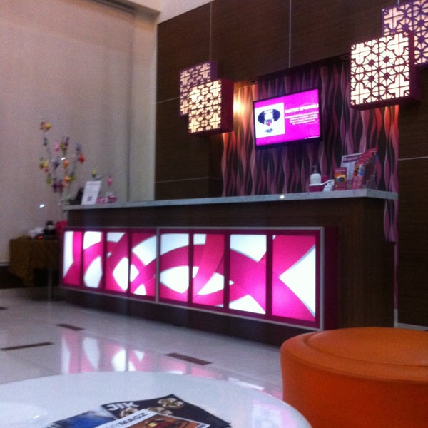 Photo taken at favehotel Solo Baru by henry s. on 7/28/2015