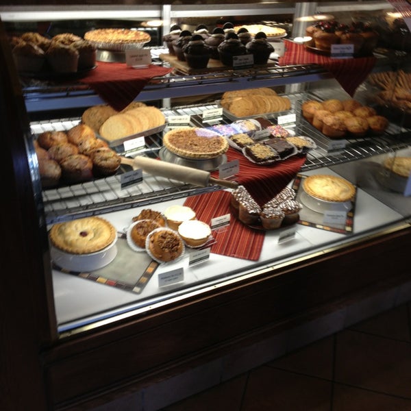 Photo taken at Perkins Restaurant &amp; Bakery by William D. on 1/19/2013