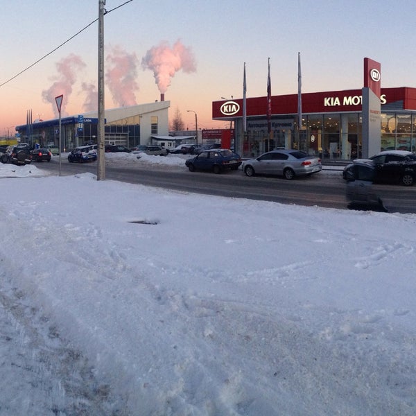 Снимок сделан в ПЛТ Автоцентр Купчино пользователем Alexandra F. 2/12/2015