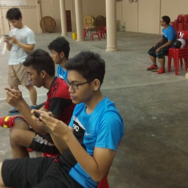 Badminton Hall Gunung Rapat Badminton Court