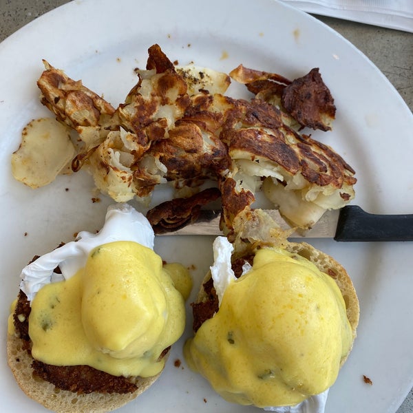 EAT North Hollywood, CA