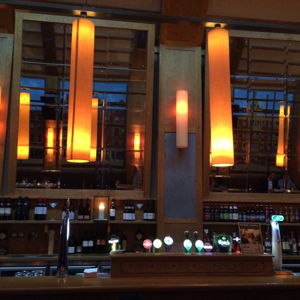 Foto tirada no(a) The Waterloo Bar por Kinjal B. em 4/10/2014