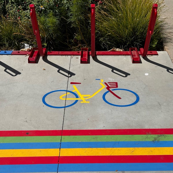 Photo taken at Googleplex by Zihao Y. on 8/28/2023