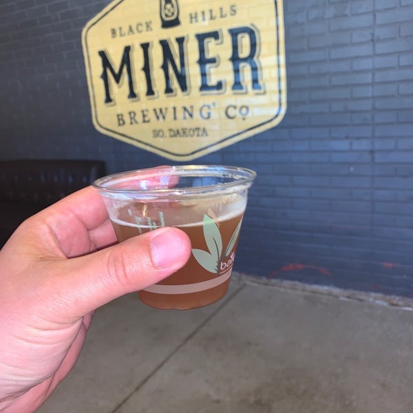 Снимок сделан в Miner Brewing Company пользователем Rupert P. 6/3/2020