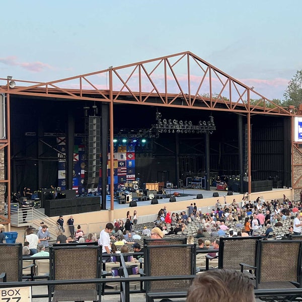 Azura Amphitheater Concert Hall in Bonner Springs