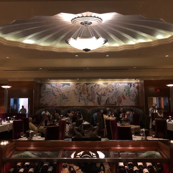 Photo taken at Lawry&#39;s The Prime Rib by Eric C. on 9/3/2019