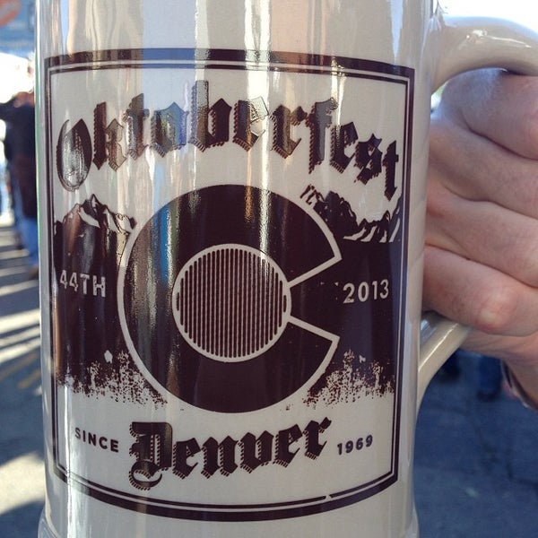 รูปภาพถ่ายที่ Denver Oktoberfest โดย Scott D. เมื่อ 10/5/2013