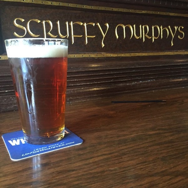 Снимок сделан в Scruffy Murphy&#39;s Irish Pub пользователем Scott D. 6/20/2015
