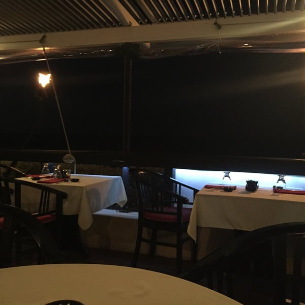 8/28/2015 tarihinde Brando G.ziyaretçi tarafından Naru Restaurant &amp; Lounge'de çekilen fotoğraf