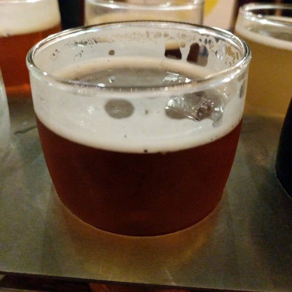 Photo taken at Whalers Brewing Company by Dan P. on 5/12/2018
