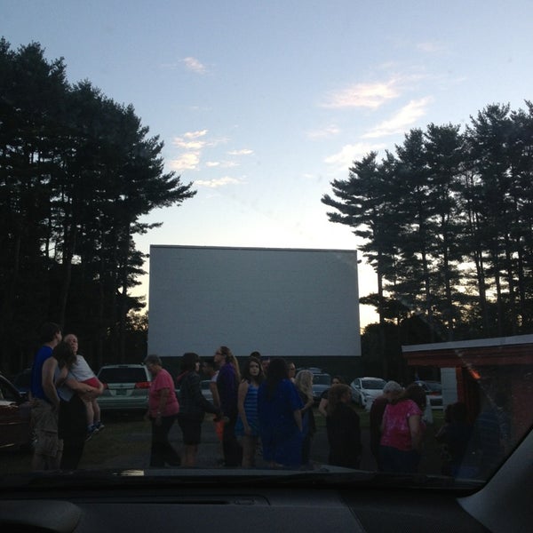 Foto tomada en Northfield Drive-In  por Sam B. el 8/4/2013