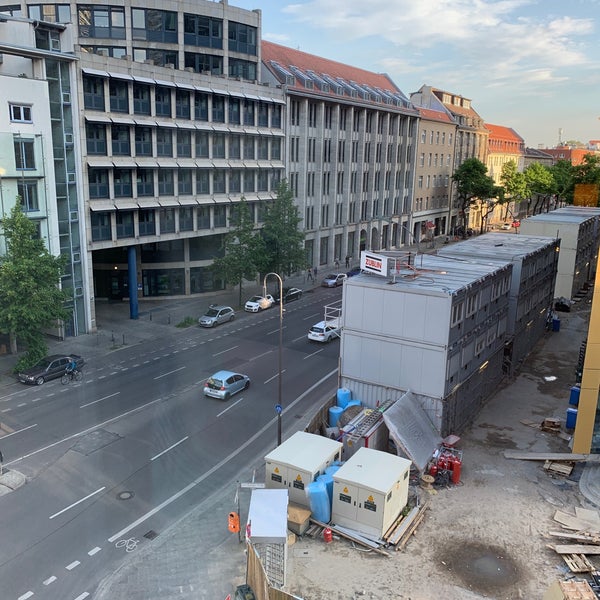 Снимок сделан в Courtyard Berlin City Center пользователем David A. 6/17/2019