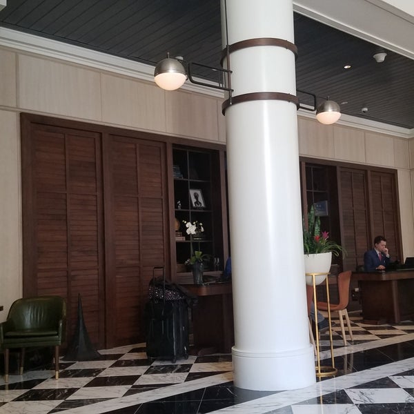 Das Foto wurde bei Perry Lane Hotel, a Luxury Collection Hotel, Savannah von DCCARGUY W. am 2/22/2019 aufgenommen