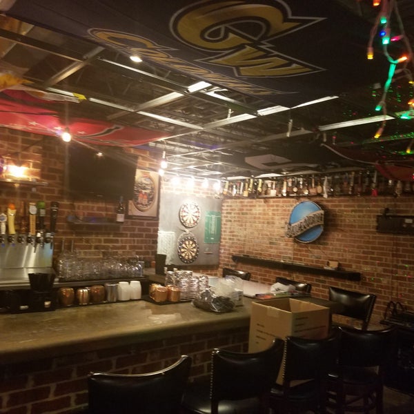 Photo taken at Jake&#39;s American Grille by DCCARGUY W. on 8/30/2018