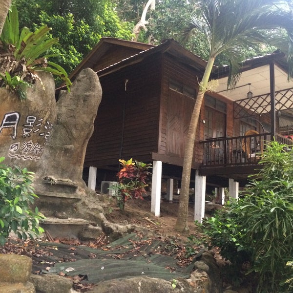 Tenggol Coral Beach Resort - Beach