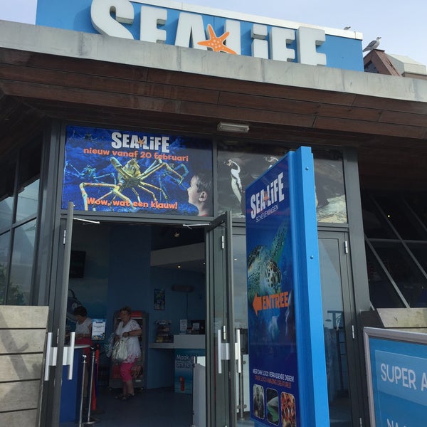 Photo taken at Sea Life by Danah A. on 7/26/2016