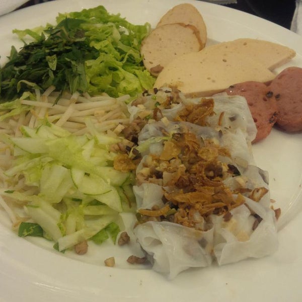 Foto scattata a Cafe Central Nguyen Hue da Huynh T. il 5/9/2014