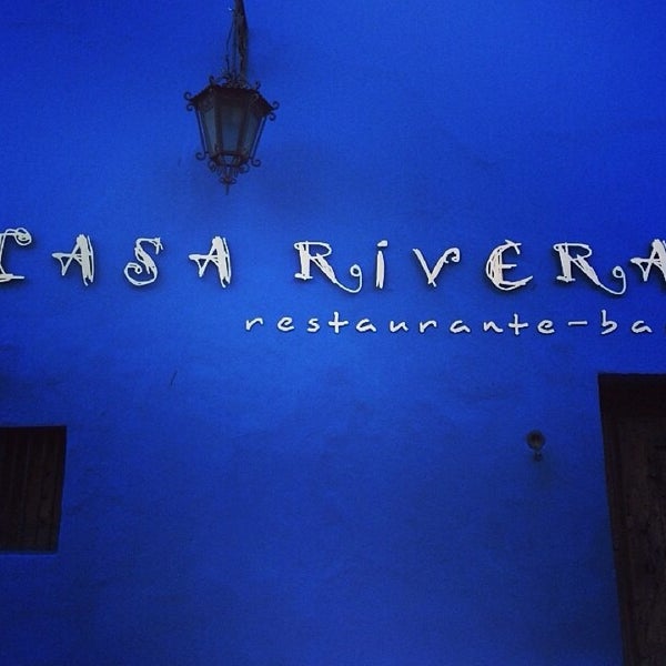 3/19/2014 tarihinde Hot Spottingziyaretçi tarafından Casa Rivera'de çekilen fotoğraf