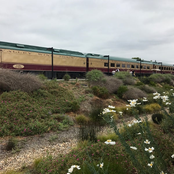 Photo taken at Napa Valley Wine Train by Marcelo C. on 6/8/2017