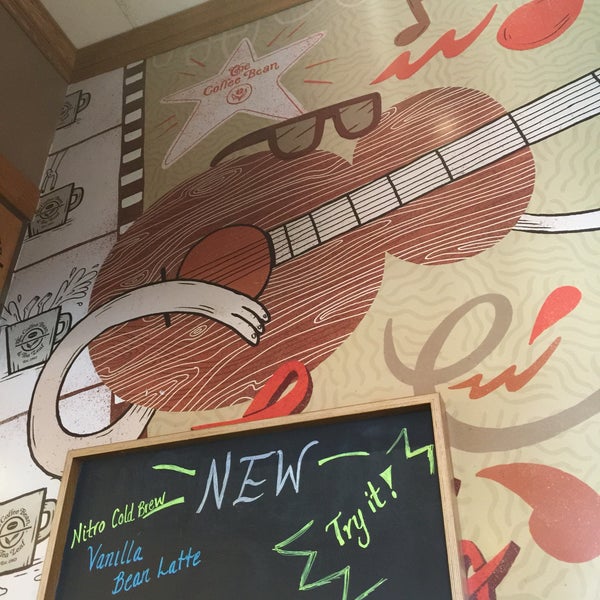 7/20/2016 tarihinde Café N.ziyaretçi tarafından The Coffee Bean &amp; Tea Leaf'de çekilen fotoğraf