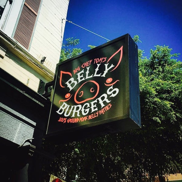 Photo prise au Big Chef Tom’s Belly Burgers par Amogh K. le12/29/2016