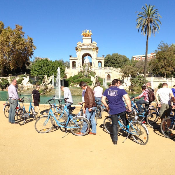 Foto scattata a Born Bike Experience Tours Barcelona da Ernest il 4/20/2014
