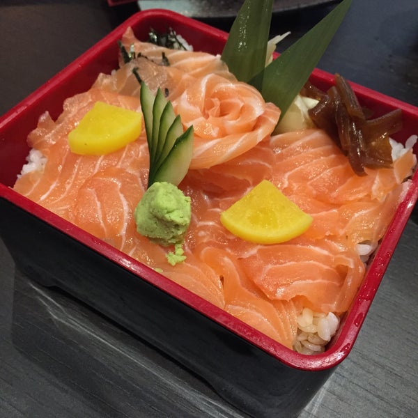 Photo taken at Sushi Waka by Boy o. on 4/10/2015